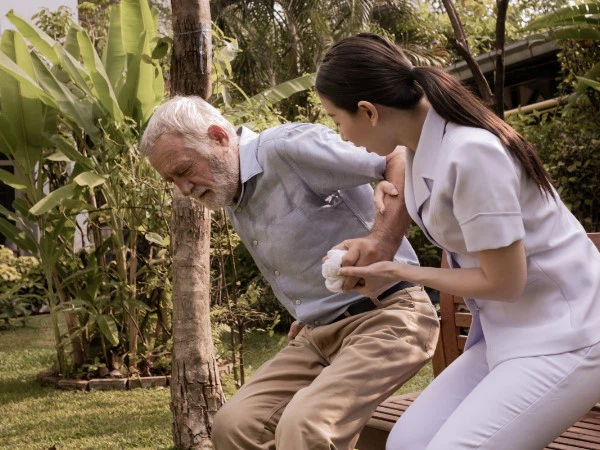 Glutathione Is Factor in Determining Symptomatic Manifestations Of COVID-19 Virus in Patients