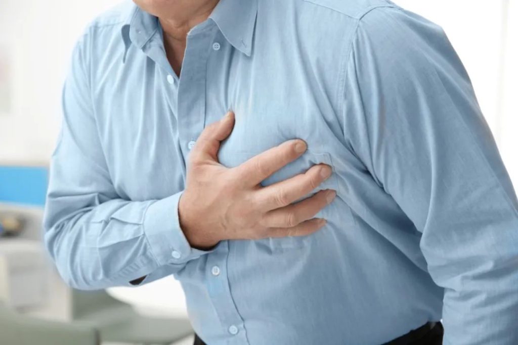 The benefits of taking NMN to middle-aged and elderly people on health and longevity 6 4.Regulate cardiovascular and cerebrovascular diseases